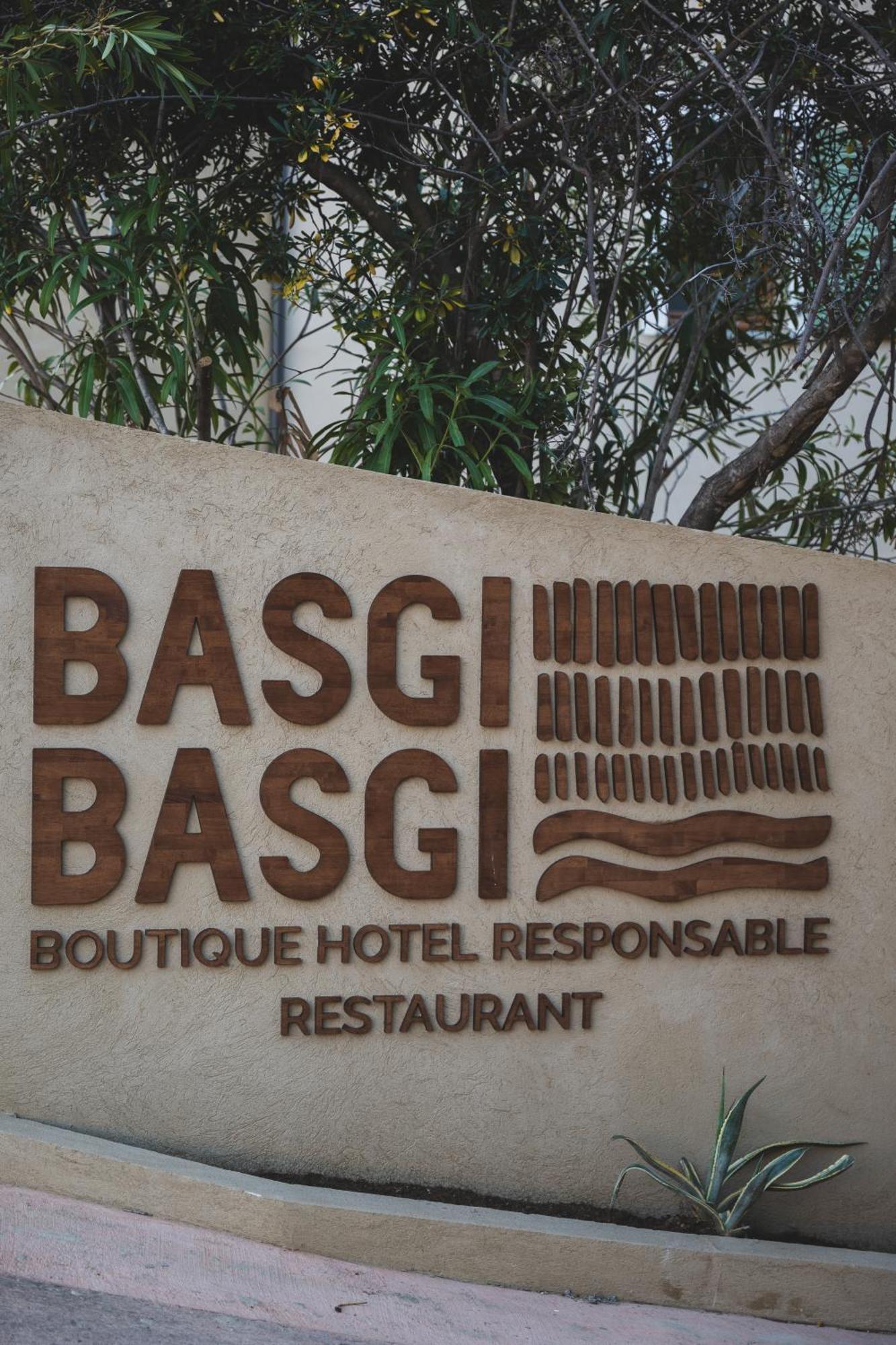 Boutique Hotel Responsable Et Restaurant Basgi Basgi Saint-Florent  Exterior foto
