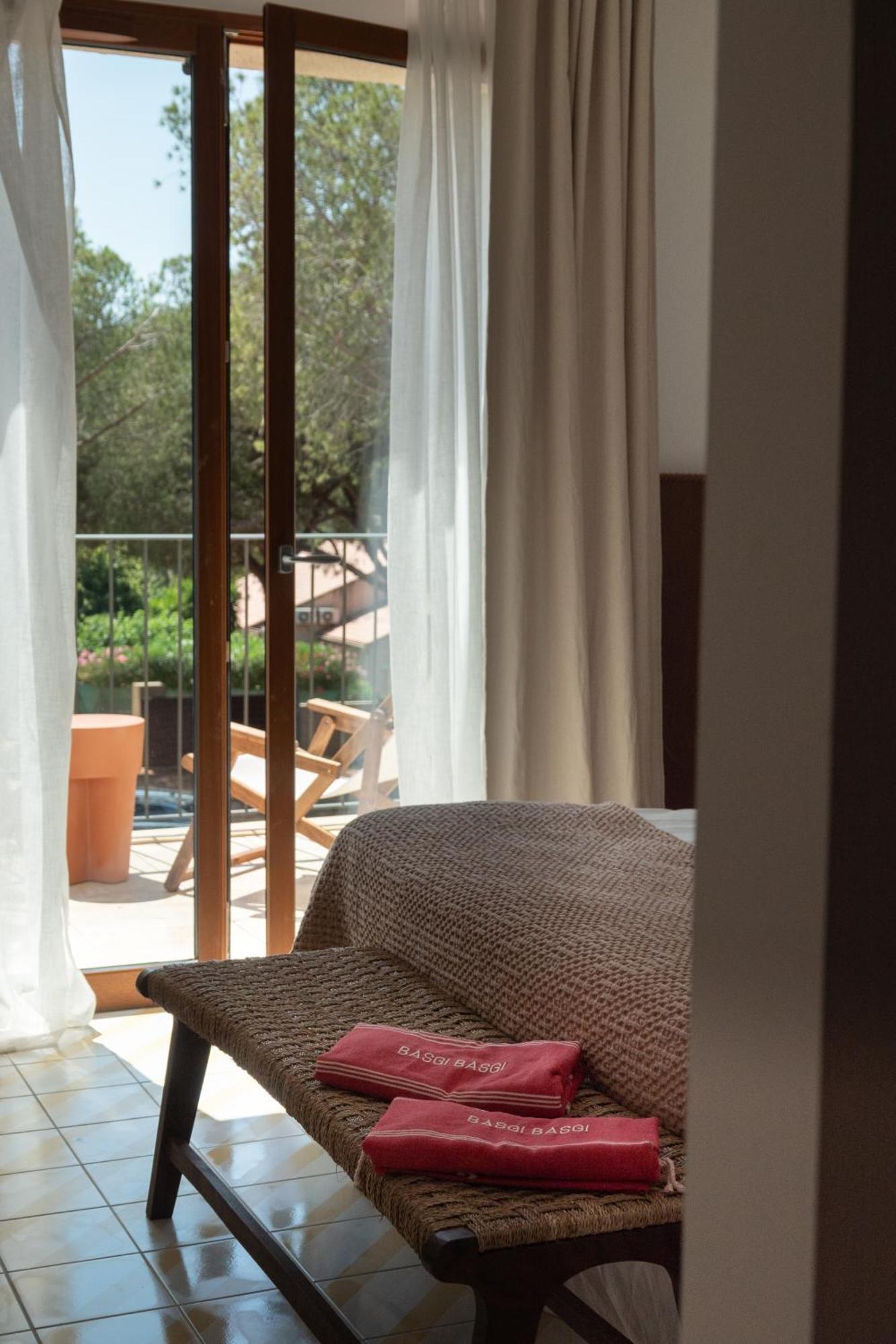 Boutique Hotel Responsable Et Restaurant Basgi Basgi Saint-Florent  Exterior foto